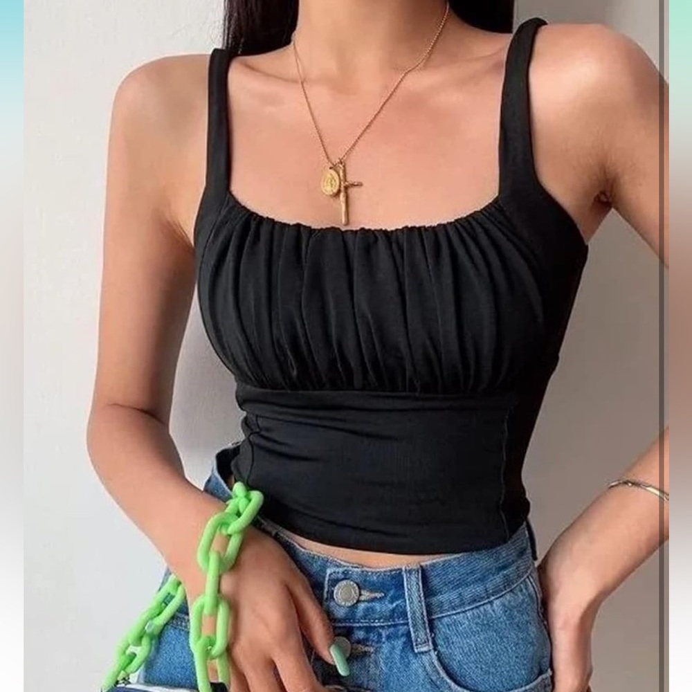 Women’s Black Cropped Tank